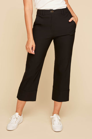 Cropped Straight Pant-Black
