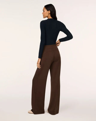 Airessentials Wide Leg Pant- Umber Root