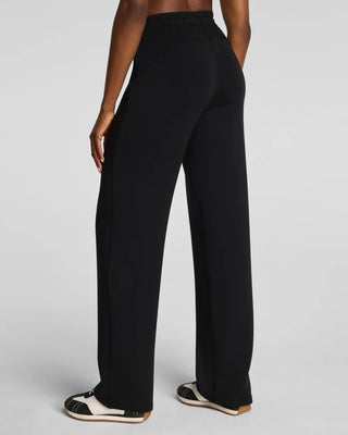 Airessentials Straight Leg Pant